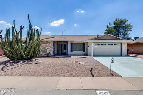 9839 W Cedar Dr, Sun City, AZ 85351