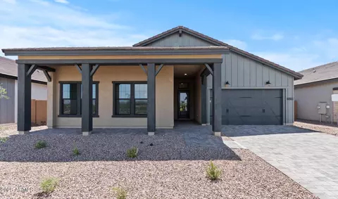 42065 N Cutbow Trl, San Tan Valley, AZ 85140