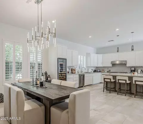 3406 E Pyrenees Pass, Phoenix, AZ 85018 photo 8