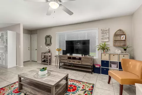 1402 E Guadalupe Rd #114, Tempe, AZ 85283