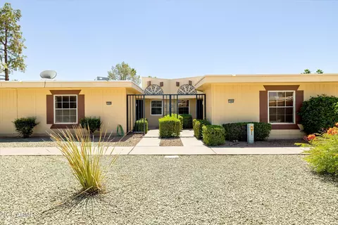 10468 W Palmeras Dr, Sun City, AZ 85373