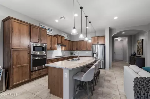 8633 E Kael Cir, Mesa, AZ 85207 photo 3