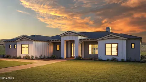 608 E Paint Your Wagon Trl, Phoenix, AZ 85085