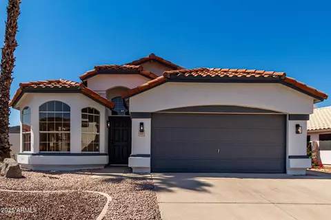 5125 W Wickiup Ln, Glendale, AZ 85308