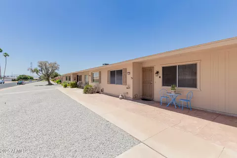 11120 W Emerald Dr, Sun City, AZ 85351