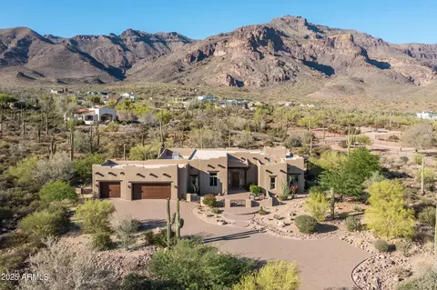 10778 E Running Water Dr, Gold Canyon, AZ 85118