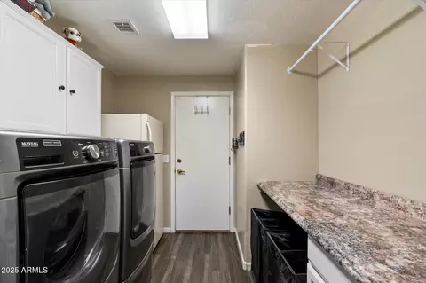 4569 E Lariat Ln, Phoenix, AZ 85050 photo 27
