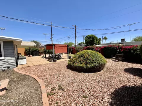 Exterior - 2537 E Hazelwood St, Phoenix, AZ 85016 photo 7 of 7