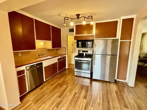 Kitchen - 2537 E Hazelwood St, Phoenix, AZ 85016 photo 2 of 2