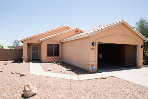 7425 N 69th Ln, Glendale, AZ 85303