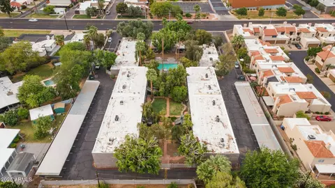 View/Area - 1101 E Bethany Home Rd #1, Phoenix, AZ 85014 photo 9 of 12