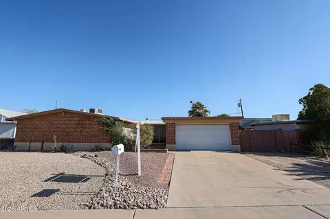 2933 W Del Mar Ln, Phoenix, AZ 85053