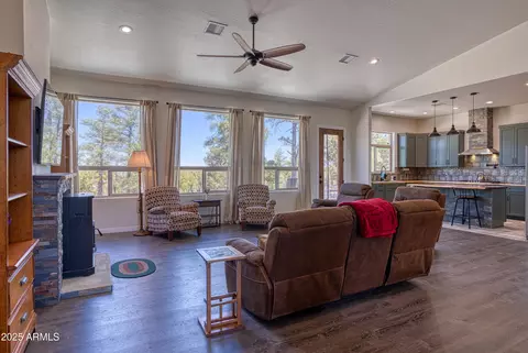 1014 Etta Ln, Show Low, AZ 85901 photo 11
