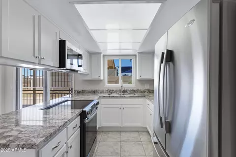 2030 E Alder Cir, Mesa, AZ 85204 photo 7