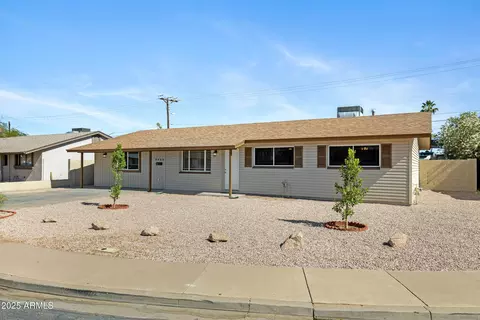 2030 E Alder Cir, Mesa, AZ 85204