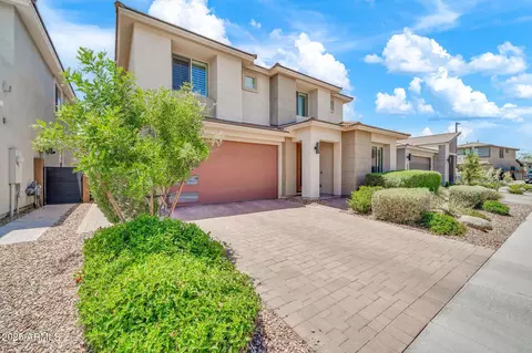3417 E Los Gatos Dr, Phoenix, AZ 85050