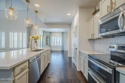Entry Way - 10925 E Toluca Ave, Mesa, AZ 85212 photo 2 of 11