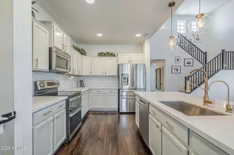 Kitchen - 10925 E Toluca Ave, Mesa, AZ 85212 photo 9 of 9