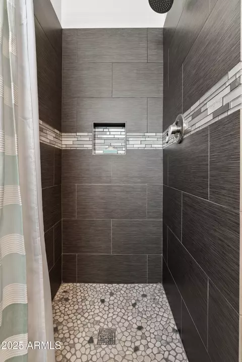 Bath - 4976 E Thunderbird Dr, Chandler, AZ 85249 photo 2 of 5