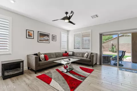 Living - 4976 E Thunderbird Dr, Chandler, AZ 85249 photo 2 of 4
