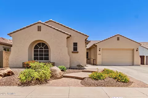 5541 W Desperado Way, Phoenix, AZ 85083