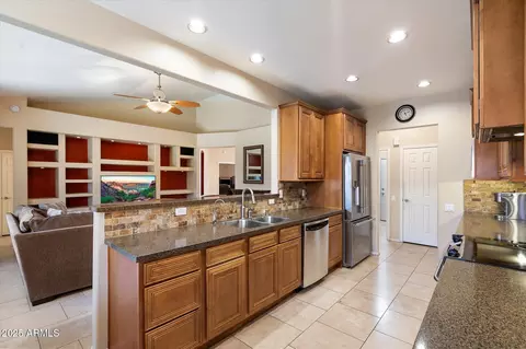 3350 E Rosemonte Dr, Phoenix, AZ 85050 photo 10