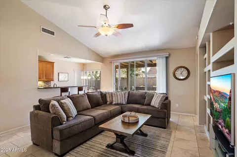 3350 E Rosemonte Dr, Phoenix, AZ 85050 photo 7