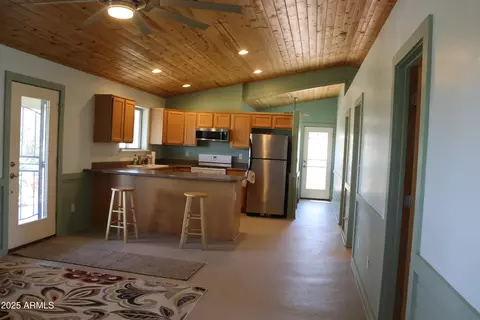1155 W Half Moon Ct, Ash Fork, AZ 86320 photo 7