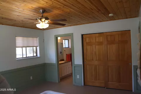 1155 W Half Moon Ct, Ash Fork, AZ 86320 photo 15
