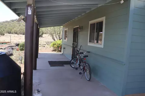1155 W Half Moon Ct, Ash Fork, AZ 86320 photo 26
