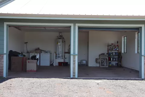 1155 W Half Moon Ct, Ash Fork, AZ 86320 photo 25