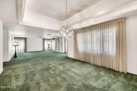 Living - 7037 N 11th Dr, Phoenix, AZ 85021 photo 5 of 5