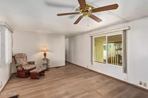1050 E Broadway Ave #10, Apache Junction, AZ 85119 photo 4