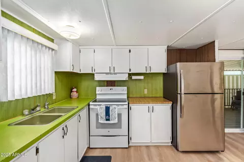 1050 E Broadway Ave #10, Apache Junction, AZ 85119 photo 9