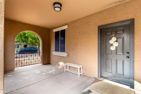 1134 S Lydia Ln, Gilbert, AZ 85296 photo 3