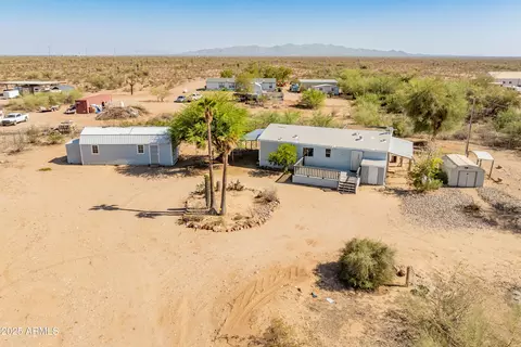 455 W Green Rd, Morristown, AZ 85342