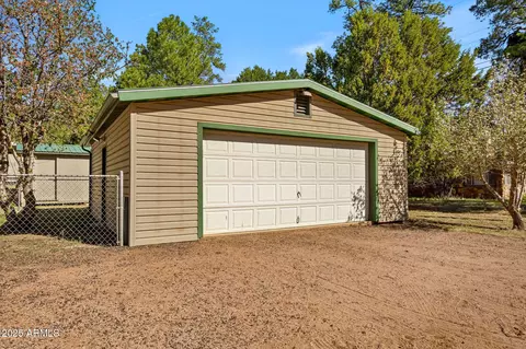 2841 Pine Rim Rd, Overgaard, AZ 85933 photo 2