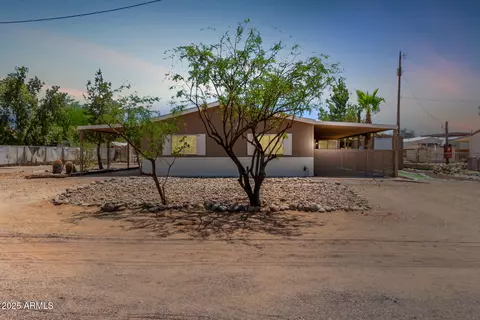 2157 N Delaware Dr, Apache Junction, AZ 85120 photo 2