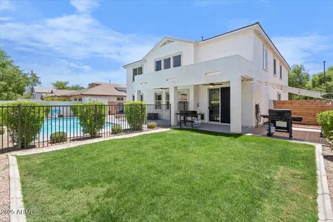 Exterior - 2466 E Harrison Ct, Gilbert, AZ 85295 photo 3 of 4