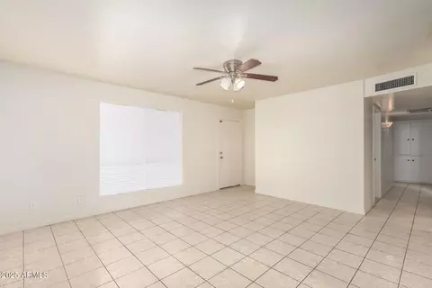 7360 N 38th Dr, Phoenix, AZ 85051 photo 4
