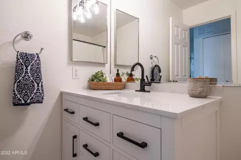 Bath - 2889 E Tyson Ct, Gilbert, AZ 85295 photo 5 of 5