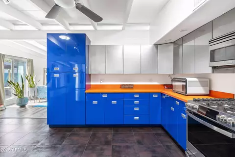 Kitchen - 1029 E Palo Verde Dr, Phoenix, AZ 85014 photo 1 of 1