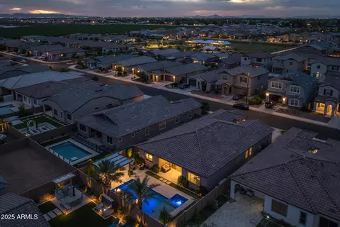 View/Area - 2343 E Kelly Dr, Gilbert, AZ 85298 photo 2 of 11