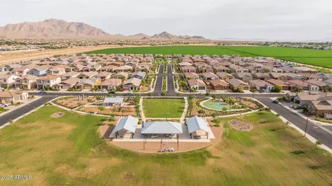 View/Area - 2343 E Kelly Dr, Gilbert, AZ 85298 photo 6 of 11