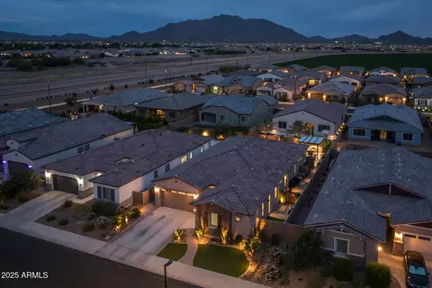 View/Area - 2343 E Kelly Dr, Gilbert, AZ 85298 photo 1 of 11