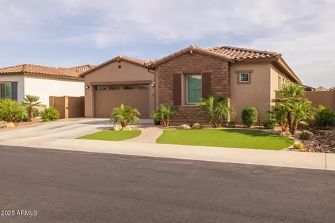 Exterior - 2343 E Kelly Dr, Gilbert, AZ 85298 photo 3 of 19