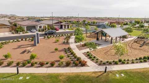 View/Area - 2343 E Kelly Dr, Gilbert, AZ 85298 photo 7 of 11