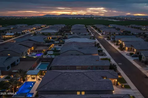 View/Area - 2343 E Kelly Dr, Gilbert, AZ 85298 photo 3 of 11