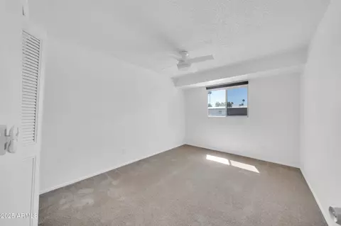 Bedroom - 2812 E Clarendon Ave, Phoenix, AZ 85016 photo 4 of 4