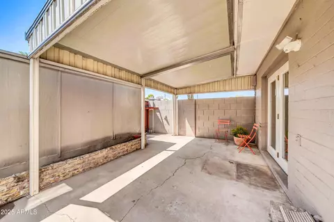 Exterior - 2812 E Clarendon Ave, Phoenix, AZ 85016 photo 3 of 4